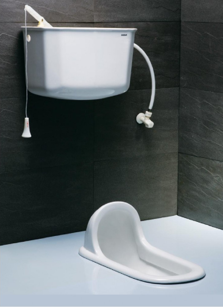 Thương hiệu Caesar có xuất xứ từ Đài Loan, nhưng với hệ thống nhà máy sản xuất tại Việt Nam, giá thành sản phẩm này trở nên cạnh tranh hơn trên thị trường.