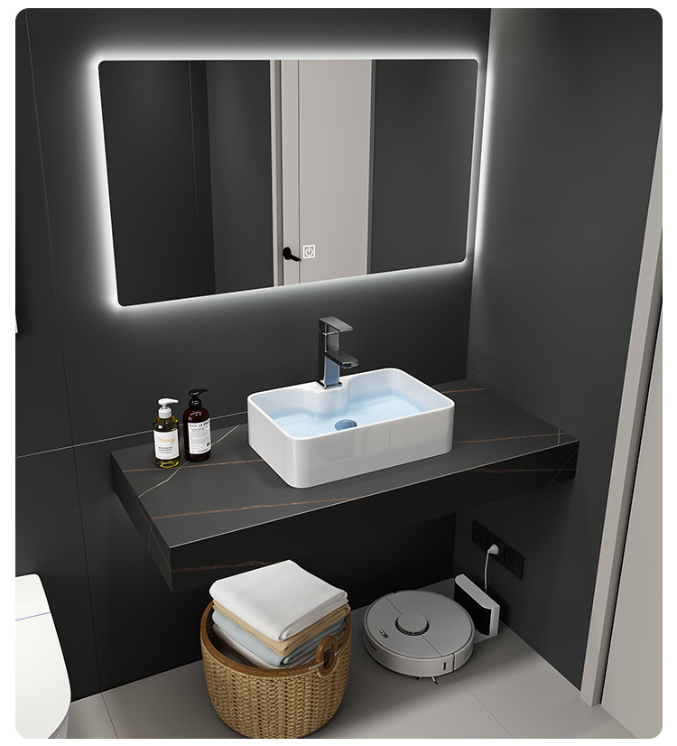 Lưu ý nên đo đạc kỹ kích thước phòng tắm gia đình để đảm bảo việc chọn mua tủ lavabo mặt đá phù hợp để lắp đặt.