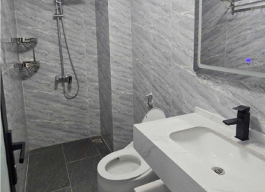 Dự Án Lắp Đặt Trọn Bộ Phòng Tắm Cao Cấp Cho Chị Lan Tại Quận 3