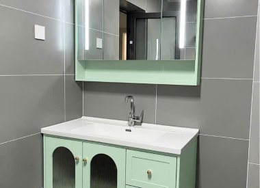 Hoàn Thành Lắp Đặt 2 Bộ Tủ Chậu Lavabo Cho Nhà Chị Lan Anh Tại Quận 4