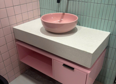Hoàn Thành Sản Xuất Và Lắp Đặt Combo Tủ Lavabo Màu Hồng Cho Chị Tuyết Tại Quận 5